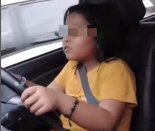 Viral Bocah di Samarinda Diajari Nyetir Mobil, Ortunya Ngaku Punya Banyak Kenalan Polisi