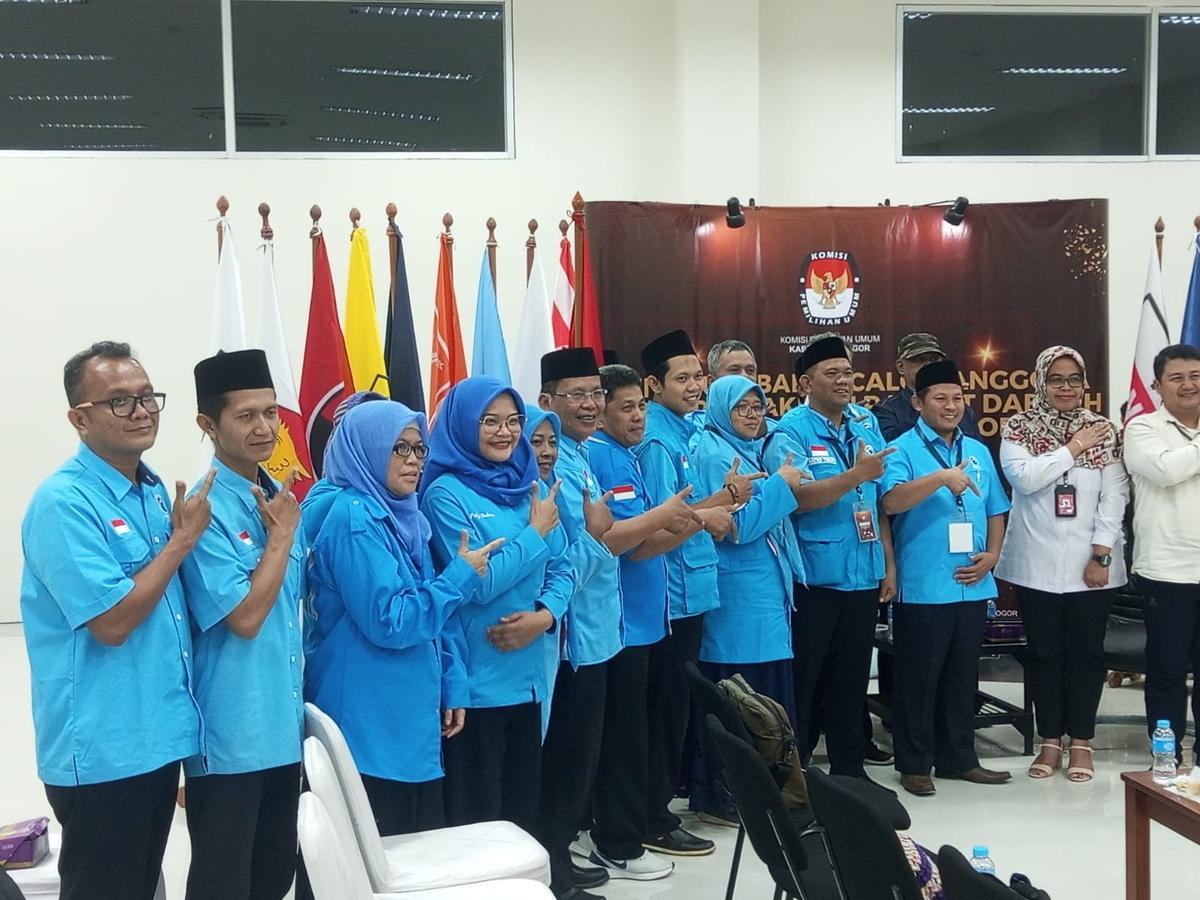 Daftarkan 55 Bacaleg ke KPUD, Ketua DPD Gelora Bogor: Siap Jadikan Indonesia Superpower Baru