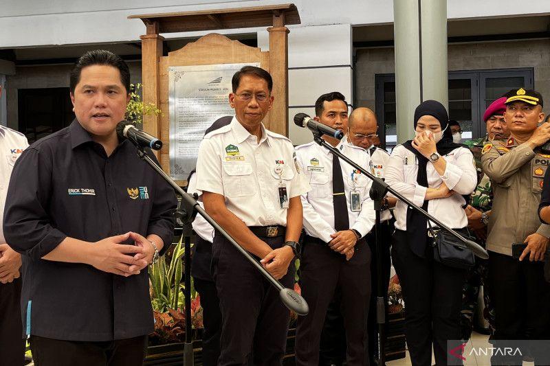 Erick Thohir Cek Antisipasi Puncak Arus Mudik di Stasiun Pasar Senen