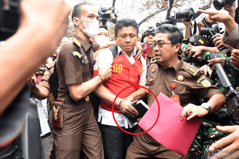 Misteri Buku Hitam Ferdy Sambo