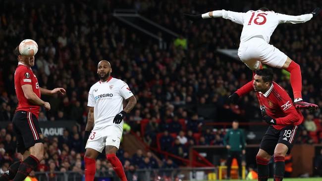 Cetak Gol Bunuh Diri, Maguire Jadi Bahan Olok-Olok Warganet