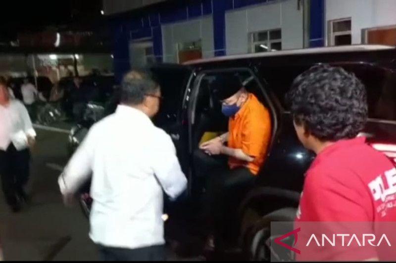 Penampakan Tersangka Narkoba Irjen Teddy Minahasa Pakai Baju Tahanan
