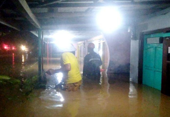 Banjir Luapan Air Sungai Setinggi 100 Sentimeter Rendam 613 Rumah Warga di Situbondo