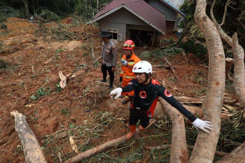 Hampir 50 Korban Jiwa dalam Musibah Longsor di Natuna