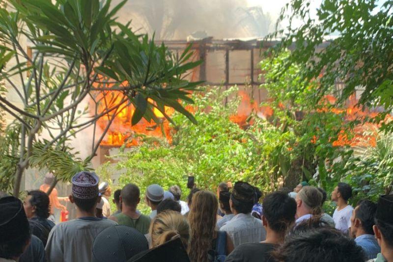 10 Kamar Kos di Gili Trawangan Lombok Hangus Dilalap Si Jago Merah