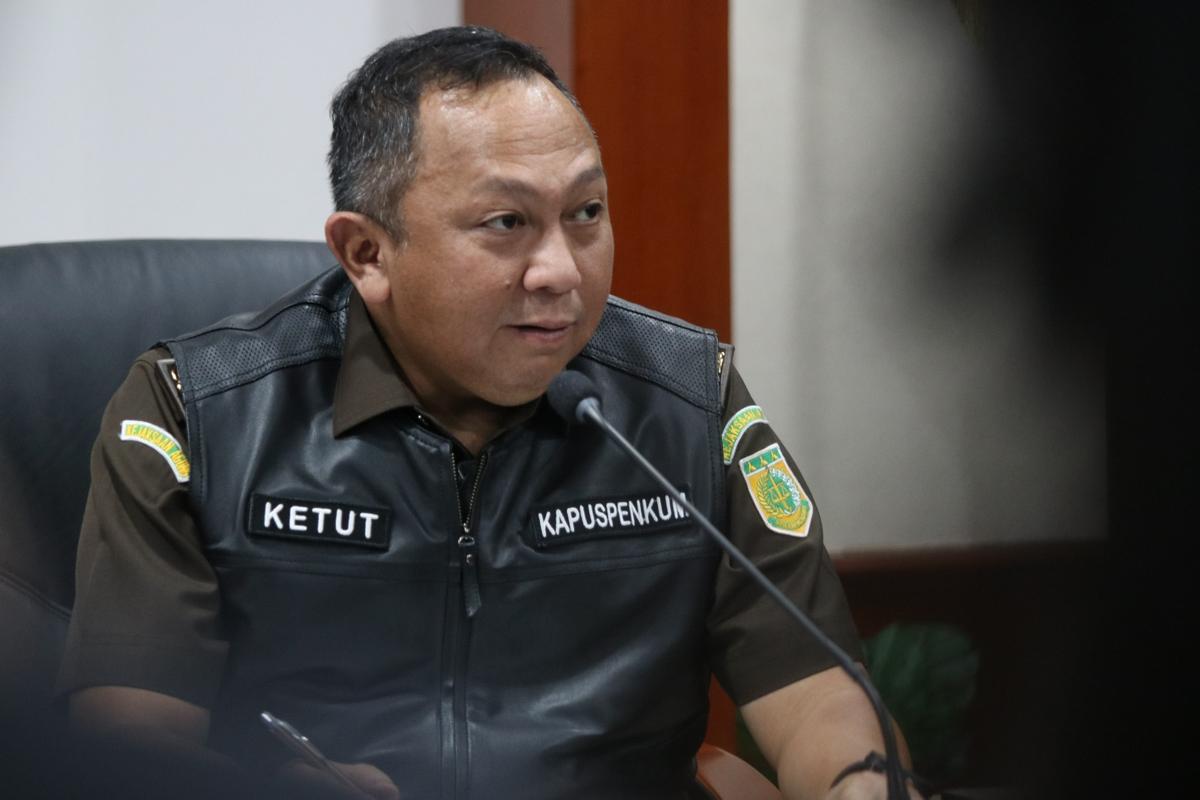 3 Terdakwa kasus Korupsi Impor Baja Dituntut 8-12 Tahun Bui dan Denda Hampir Rp 1 M
