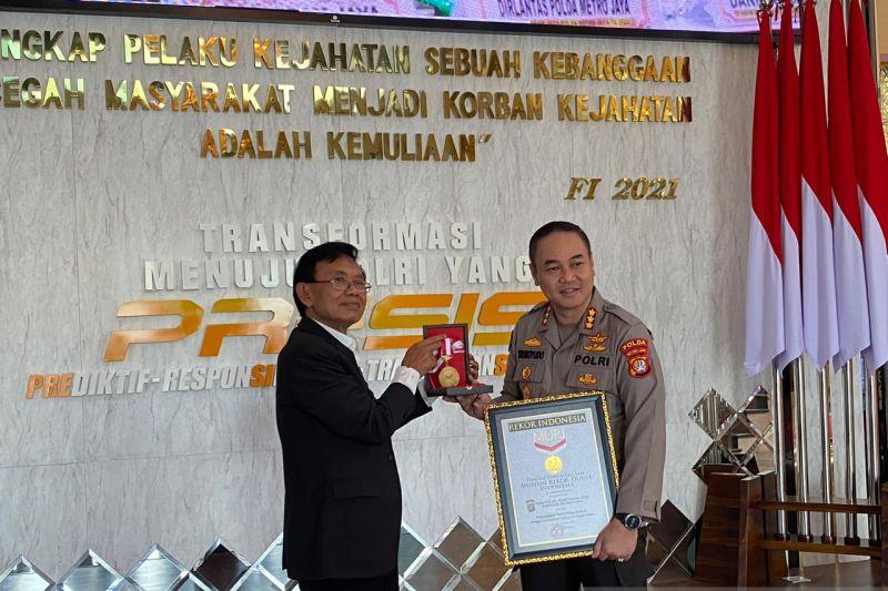 Bongkar 277 Kg Sabu, Polda Metro Jaya dan Polres Jakbar Raih Penghargaan MURI