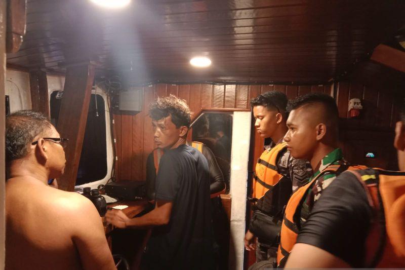 Tim SAR Evakuasi 4  WNA di Perairan Mentawai