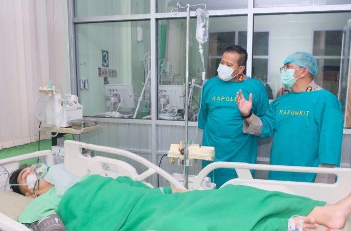 Kapolda Sulsel Jenguk Anggota Korban Penembakan Kasus Penyerangan Mapolres Jeneponto