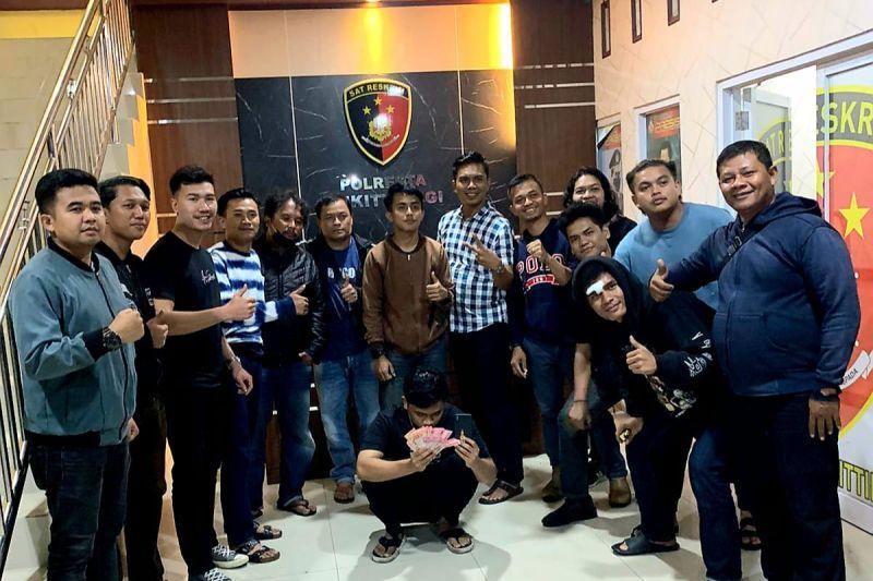 ABG 17 Tahun Mucikari Prostitusi Sesama Jenis di Bukittinggi Ditangkap!