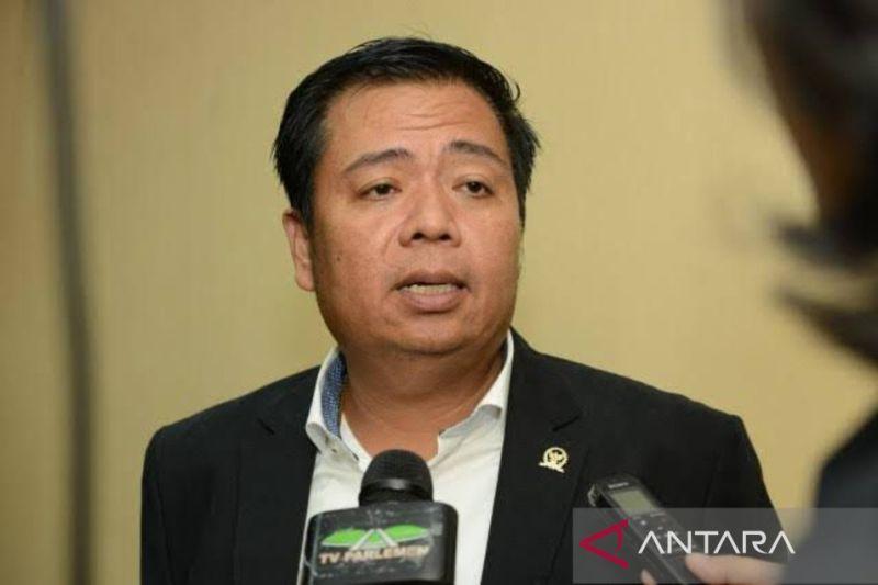 Anggota DPR Ini Usulkan Mantan Kades Dapat Pesangon