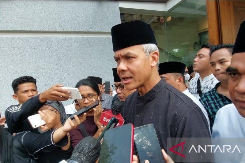 Layat ke Rumah Duka Desmond Mahesa, Ganjar: Semoga Husnul Khotimah