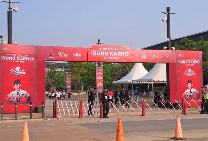 Usai Puncak Bulan Bung Karno, 3.000 Orang Diterjunkan Bersihkan GBK