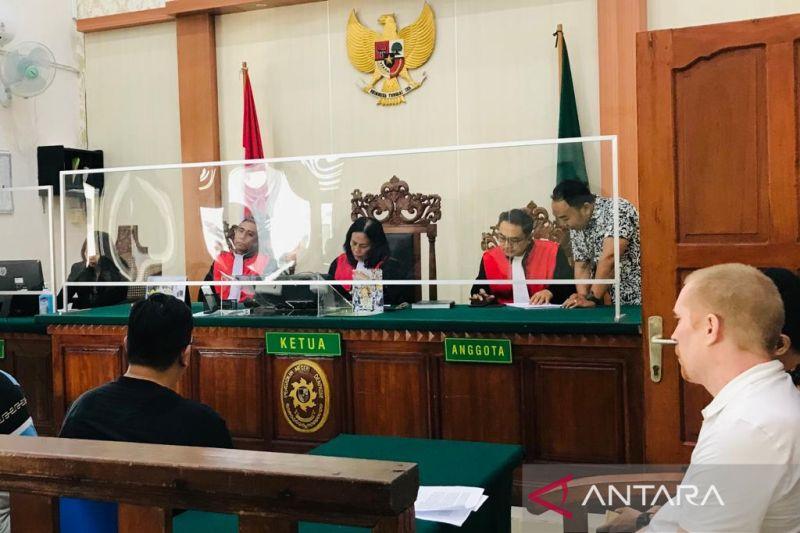 WN Inggris Divonis 2,5 Tahun Penjara gegara Aniaya Polisi di Bali