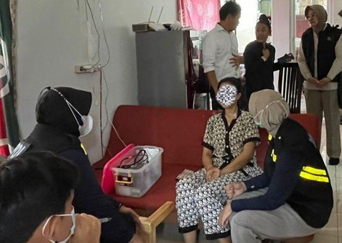 Polda Metro Beri Bantuan Trauma Healing kepada Wanita Hamil Korban KDRT di Serpong