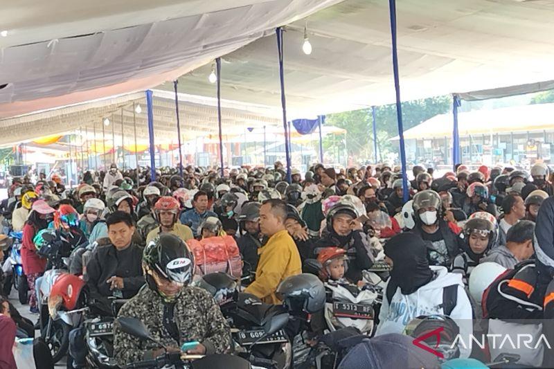 Pelabuhan Bakauheni Diserbu Penumpang Usai Idul Adha