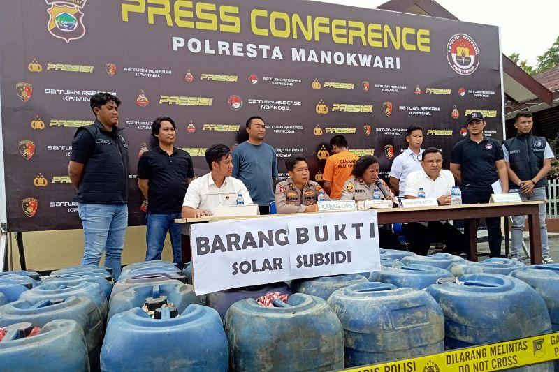 Penimbunan Solar Subsidi 1,2 Ton di Manokwari Ditangkap Polisi
