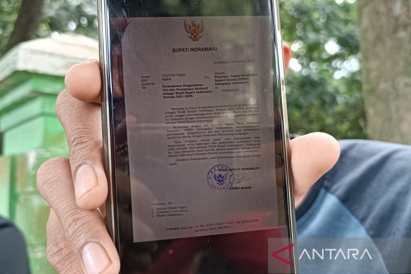 Kaget Ditinggal, Bupati Indramayu Klaim Hubungannya dengan Lucky Hakim Baik-Baik saja
