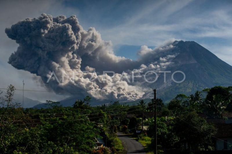 Minggu pagi, Gunung Merapi Kembali Luncurkan Awan Panas Guguran