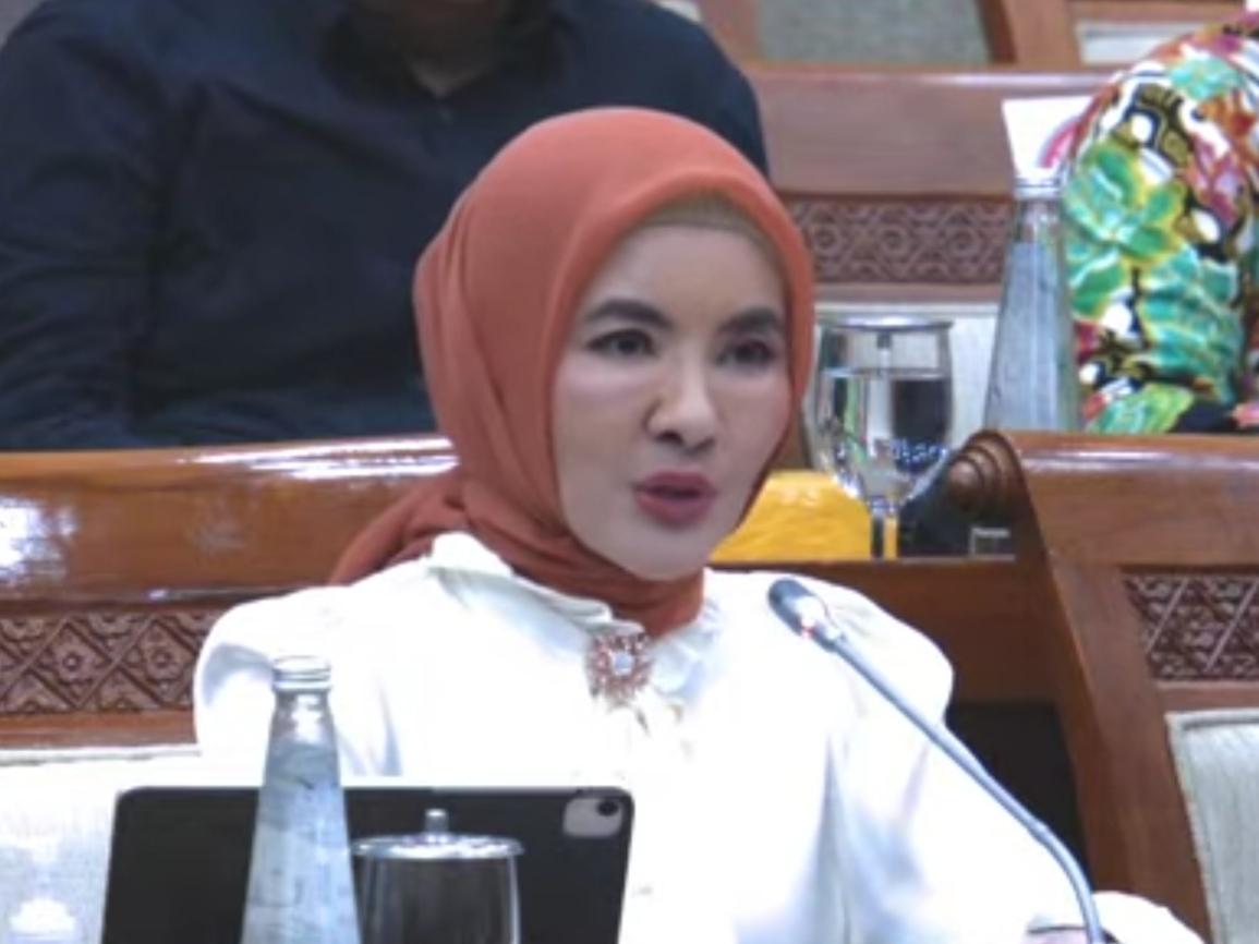 Sim Salabim! Dirut Pertamina 'Hilang' Usai Rapat dengan Komisi VII DPR
