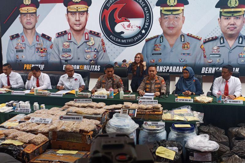 Jenazah Anggota TNI yang Ditembak KKB Dievakuasi ke Timika