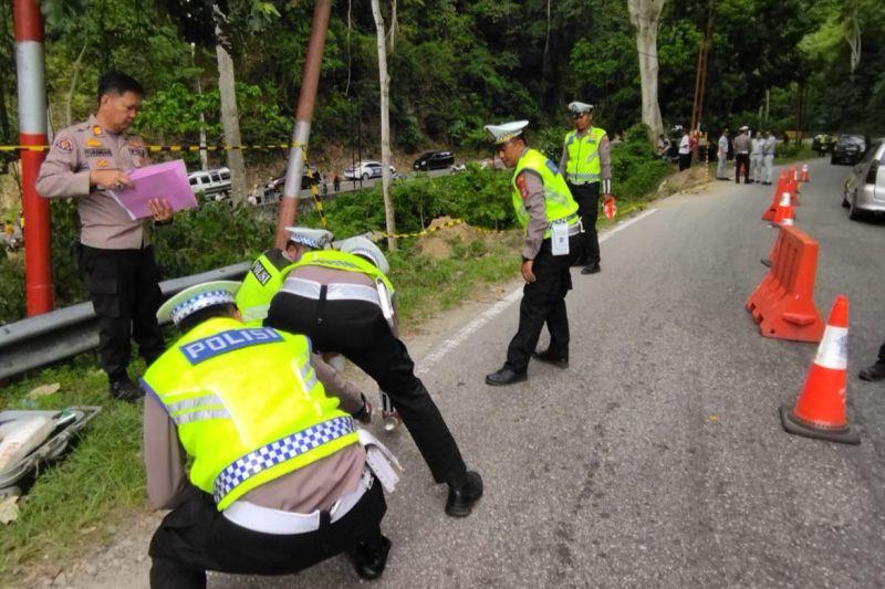 Jenazah Korban Kecelakaan Bus Masuk Jurang Parigi Dipulangkan ke Daerah Asal