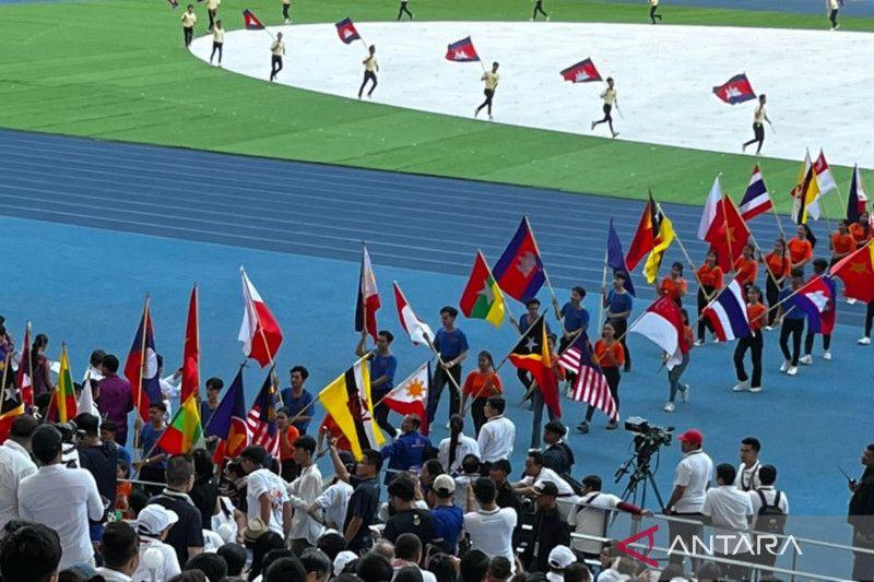Duh Kacau! Bendera Indonesia Terbalik dalam Upacara Pembukaan SEA Games Kamboja