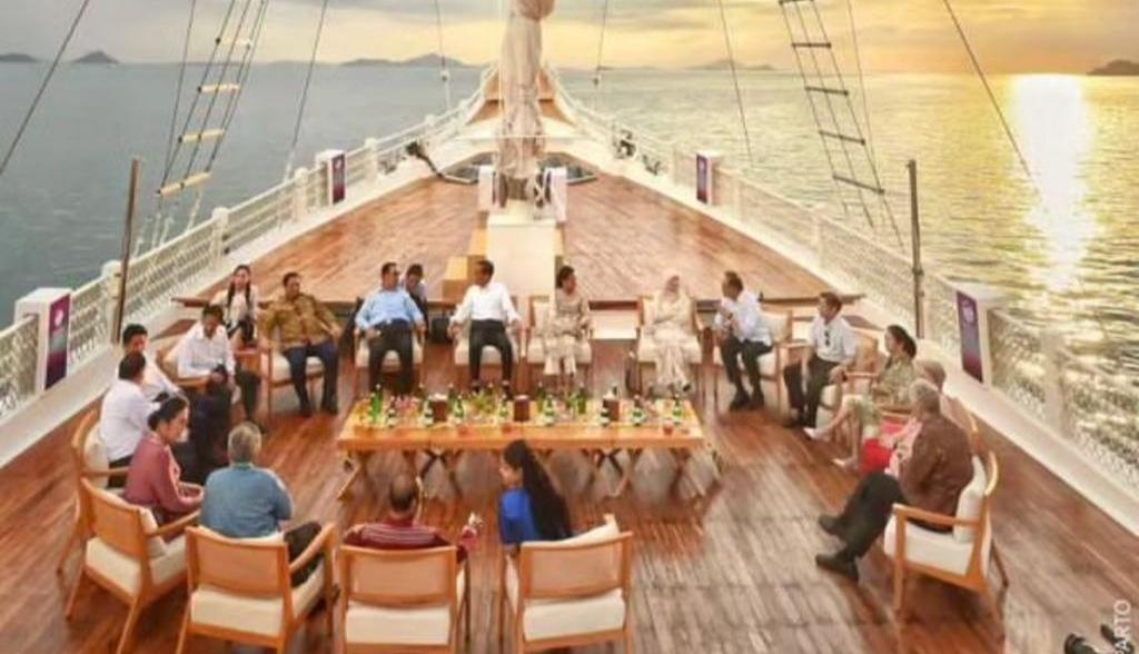 Diajak Jokowi Nikmati Sunset Labuan Bajo dari Atas Kapal Pinisi, Ini Reaksi Pemimpin Negara ASEAN