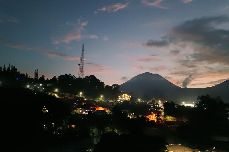 Warga 3 Kelurahan di Tomohon Diharap Waspada terkait Erupsi Gunung Lokon
