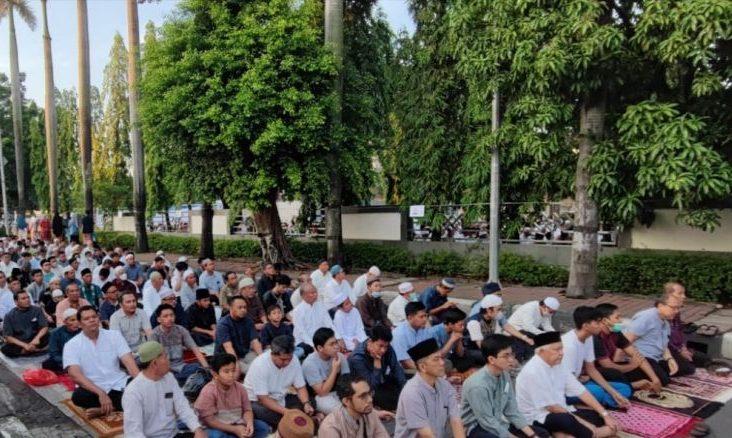 Salat Iduladha Hari Ini, 5 Ribu Jemaah Padati Kawasan RS Islam Pondok Kopi