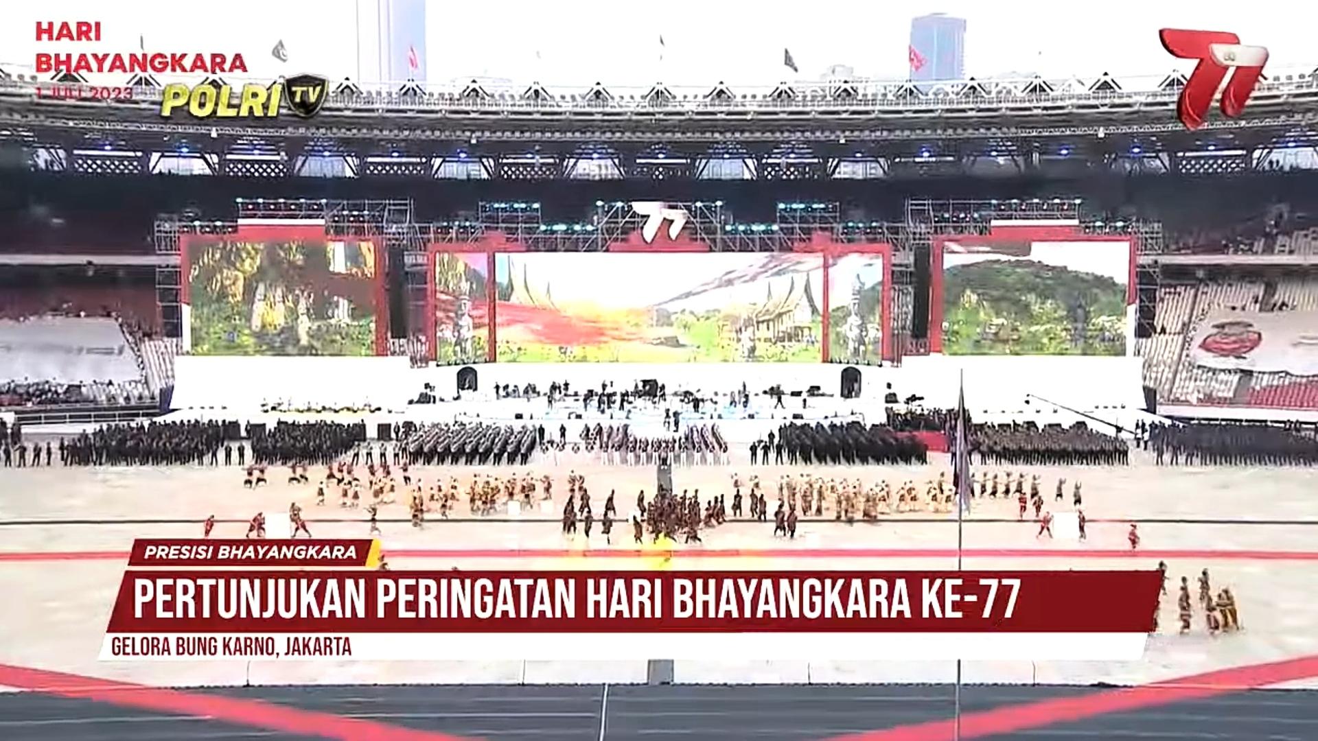 HUT Bhayangkara Ke-77 Dimeriahkan Kolosal Nusantara dan Presisi-Terjun Payung