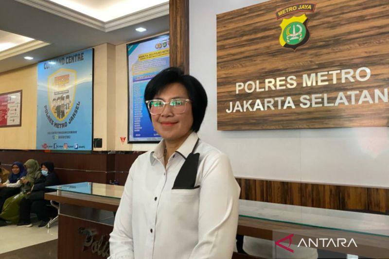 Polisi Ungkap Istri Sopir Pajero yang Onani di Bawah JPO Setiabudi Ternyata Sedang Hamil Besar