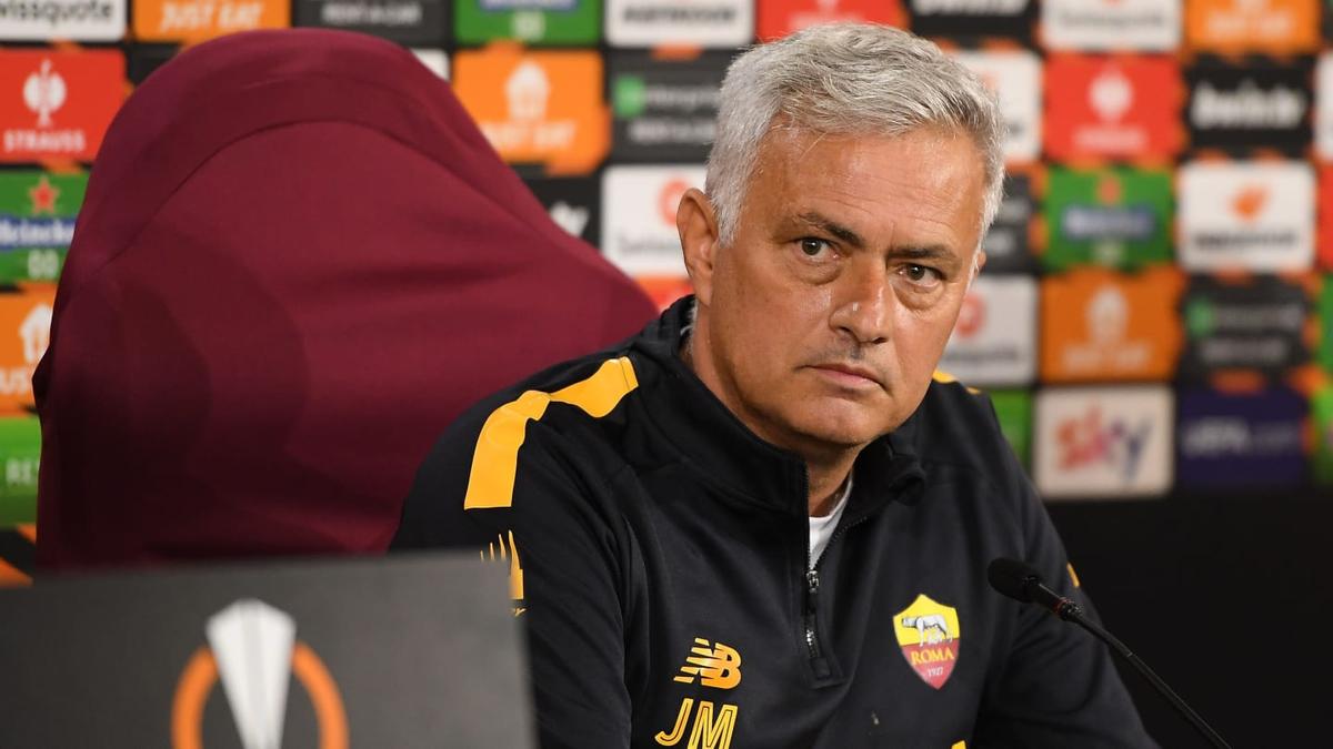 Jelang Final Liga Europa, Mourinho Abaikan Rekor Ciamiknya