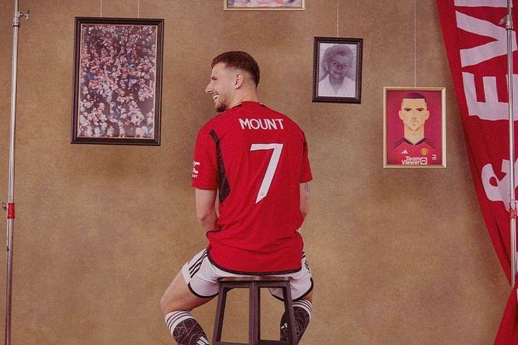 Bukan Garnacho, Rekrutan Anyar MU Ini Pakai 'Nomor Keramat'