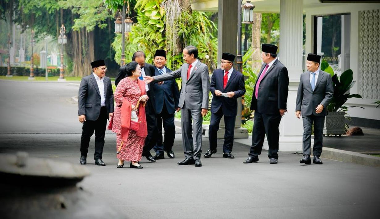 PDIP Dikepung Koalisi Besar, Megawati Main Cantik