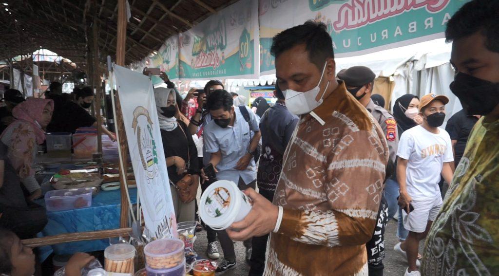 Pemkot Banjarbaru Jadikan Pasar Wadai Sebagai Ajang Promosi UMKM