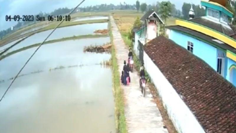 Sempat Viral, 2 Pelaku Jambret HP Bocah di OKU Timur Sumsel Ditangkap