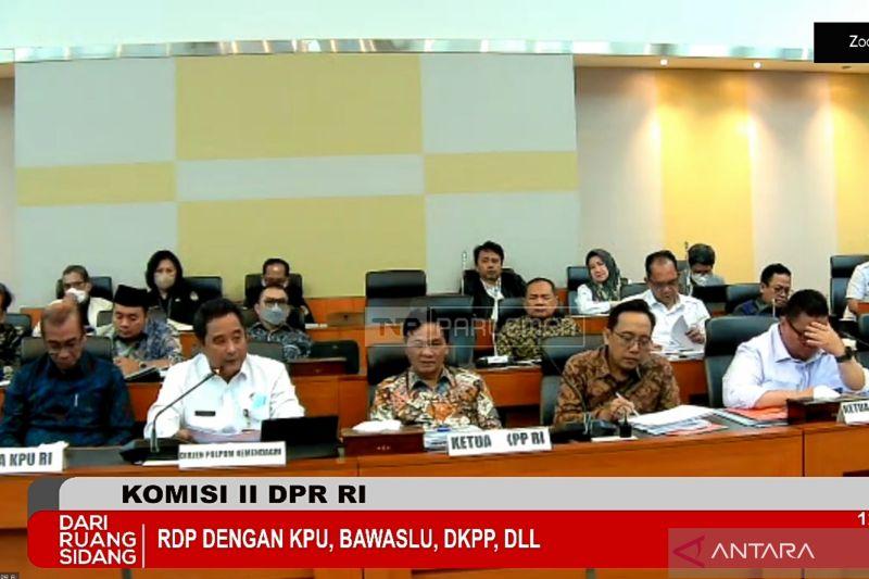 KPU Jelaskan RPKPU soal Pencalonan DPR-DPRD di Rapat Komisi II DPR