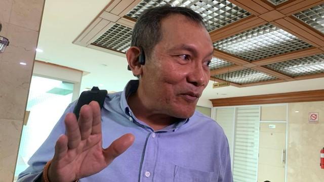 Saut Situmorang Sambangi DPR, Minta Kasus Korupsi BTS Dibongkar Utuh
