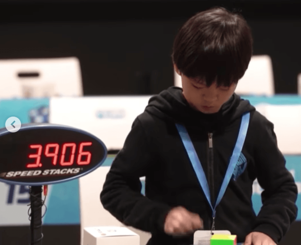 Bocah 9 Tahun Asal China Pecahkan Rekor Rubik dalam 4,64 Detik!