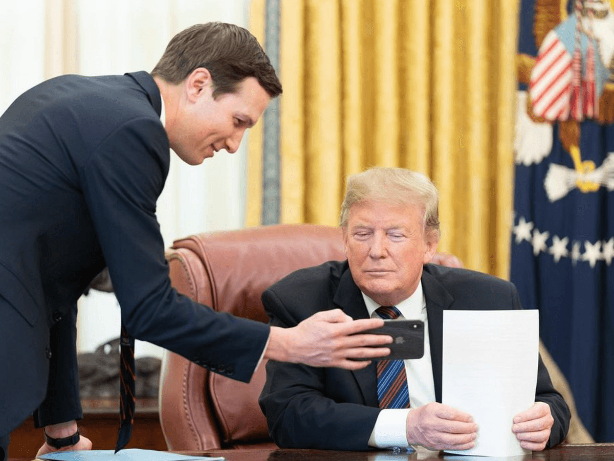 Tiba di New York, Trump Segera Diseret ke Meja Hijau