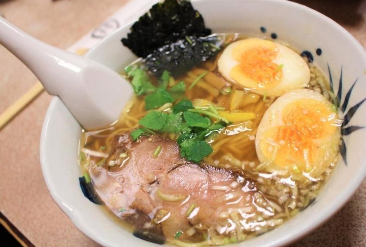 Restoran Ramen di Jepang Larang Pelanggan Main HP saat Makan