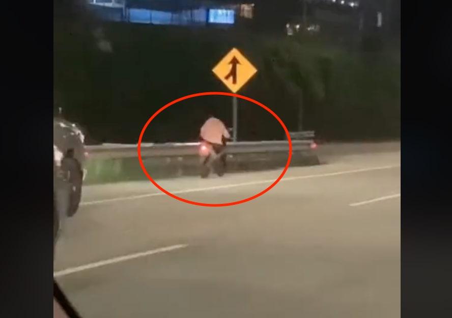 Mirip Film Action, 3 Mobil Petugas Kejar-kejaran dengan Pemotor di Tol Depok-Antasari