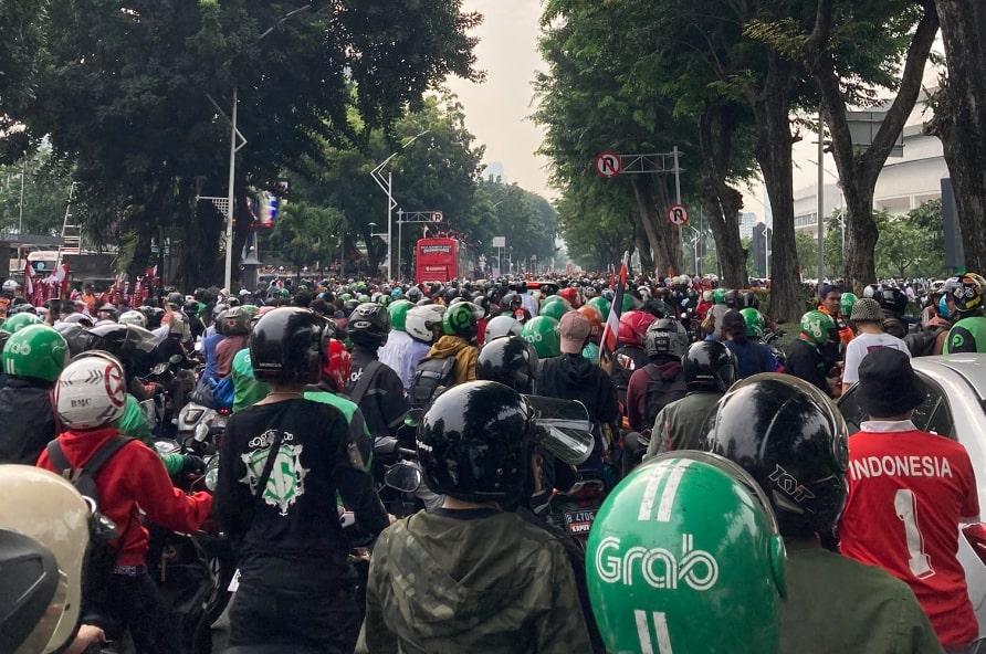 Netizen Ngeluh gegara Arak-arakan Timnas Digelar di Jam Kerja: Bikin Macet dan Telat Ngantor