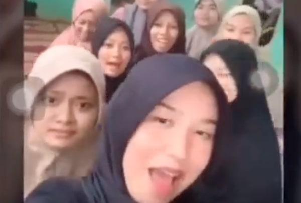 Sindir Fasilitas Desa di Medsos, Peserta KKN Mahasiswa UNP Diusir Warga!