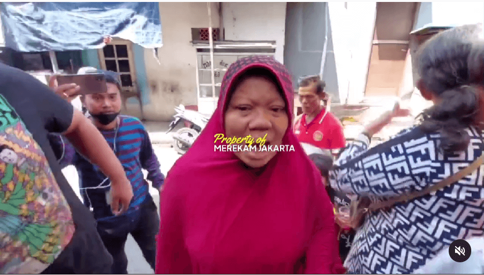 Ternyata Emak-emak ini Diduga Biang Kerok Pengungsi Kebakaran Depo Pertamina Plumpang Rebutan Nasi