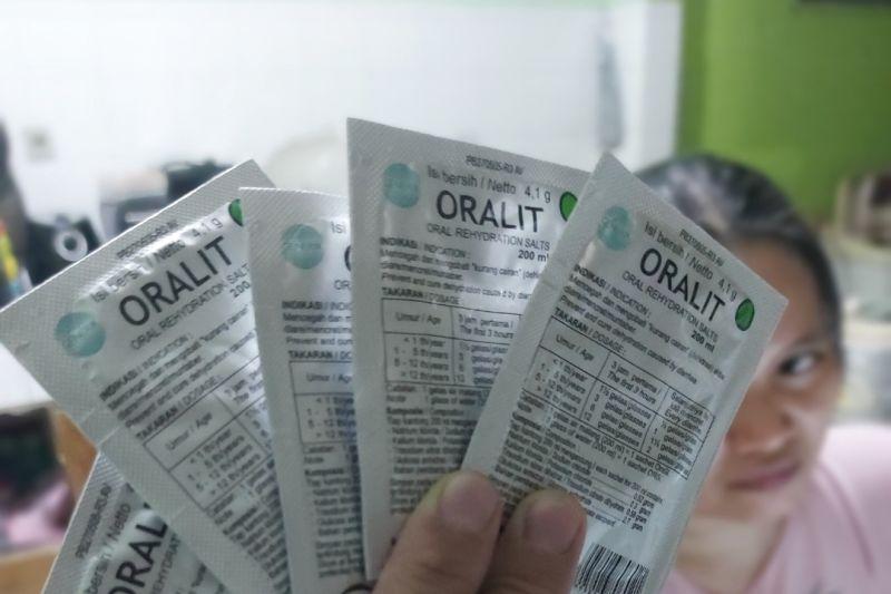 Pakar Sebut Oralit Viral Tak Diperuntukkan Cegah Dehidrasi Selama Puasa