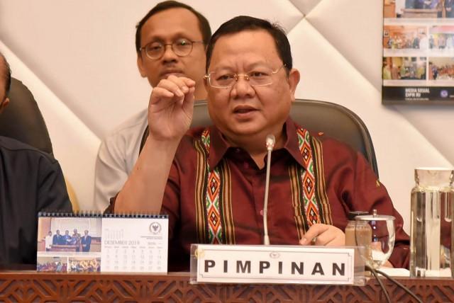 Nah loh! DPR Cium Ada Kepentingan Politis di Balik Pembagian Bansos