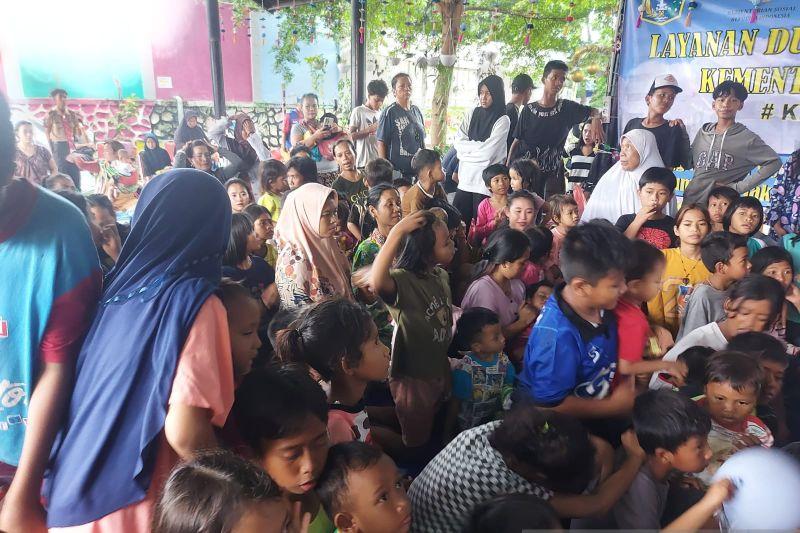 Pengungsi Kebakaran Depo Plumpang Sebut Belum Ada Bantuan Susu Formula