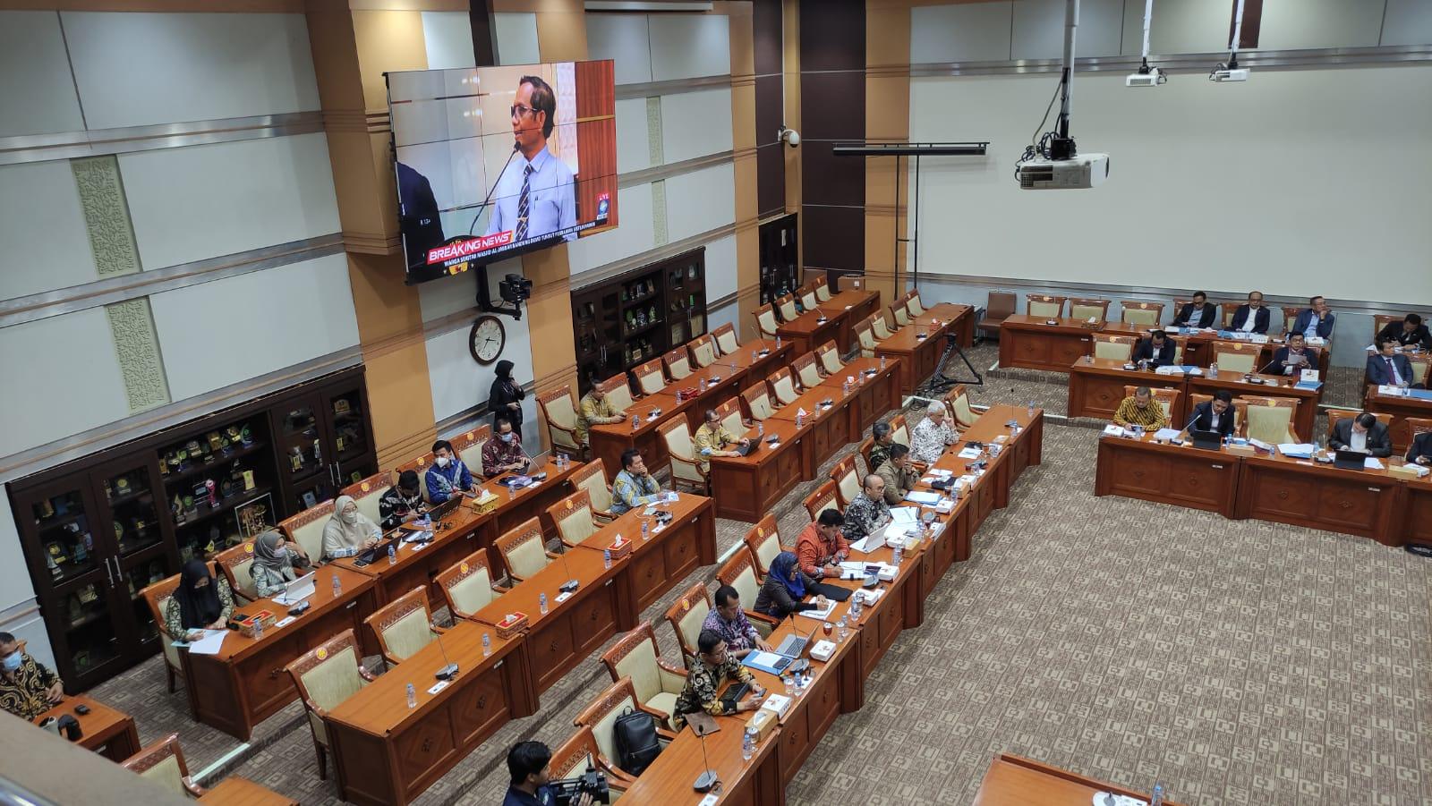 Komisi III Cecar PPATK, Formappi: Harusnya Diperkuat, Bukan Diadili